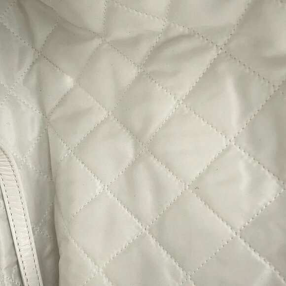 CHANEL CHANEL22 ChainShoulder Bag Punching Size Small Shiny Calf Leather Whi - Picture 7 of 13